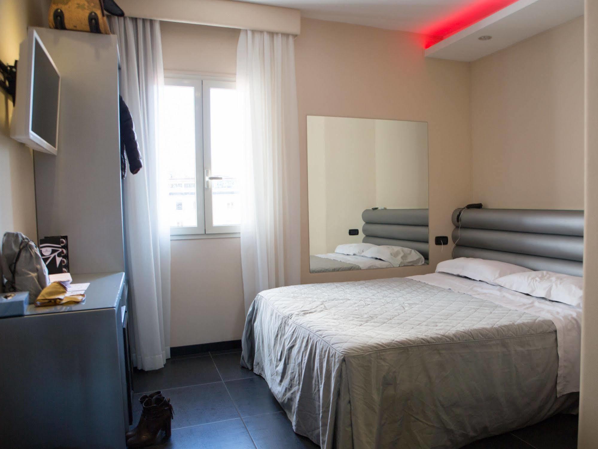 Kleopatra Design Hotel Naples Luaran gambar