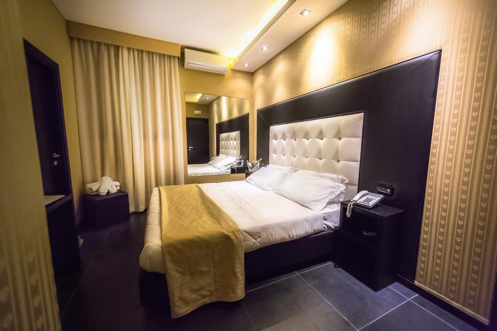 Kleopatra Design Hotel Naples Luaran gambar