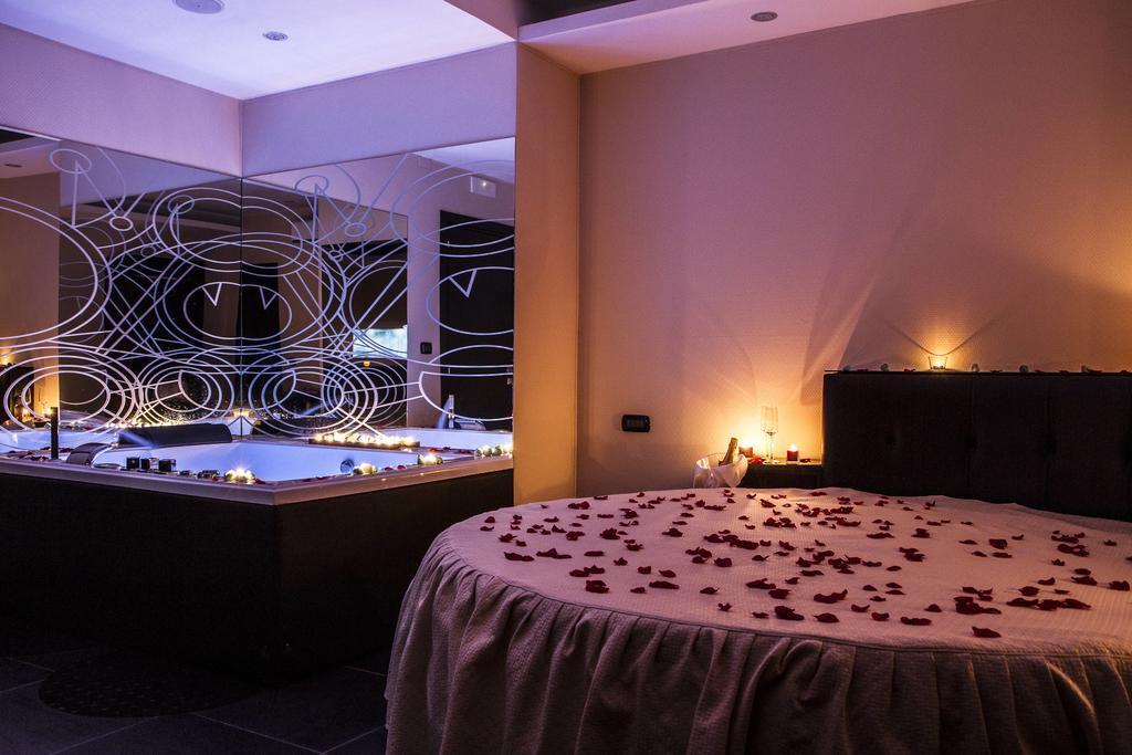Kleopatra Design Hotel Naples Luaran gambar