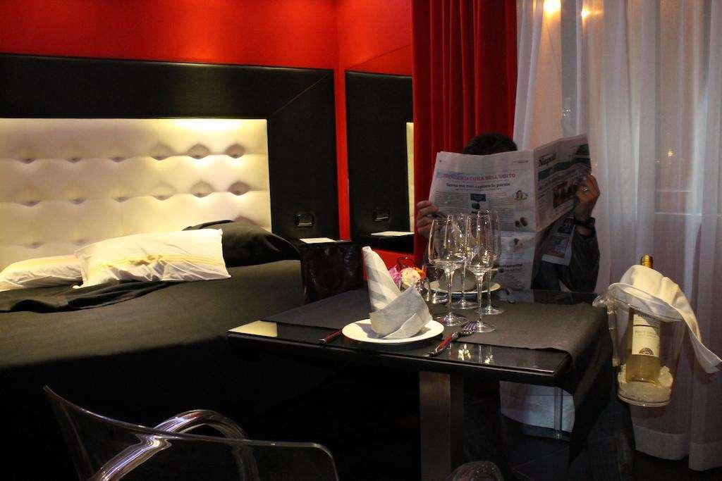 Kleopatra Design Hotel Naples Bilik gambar