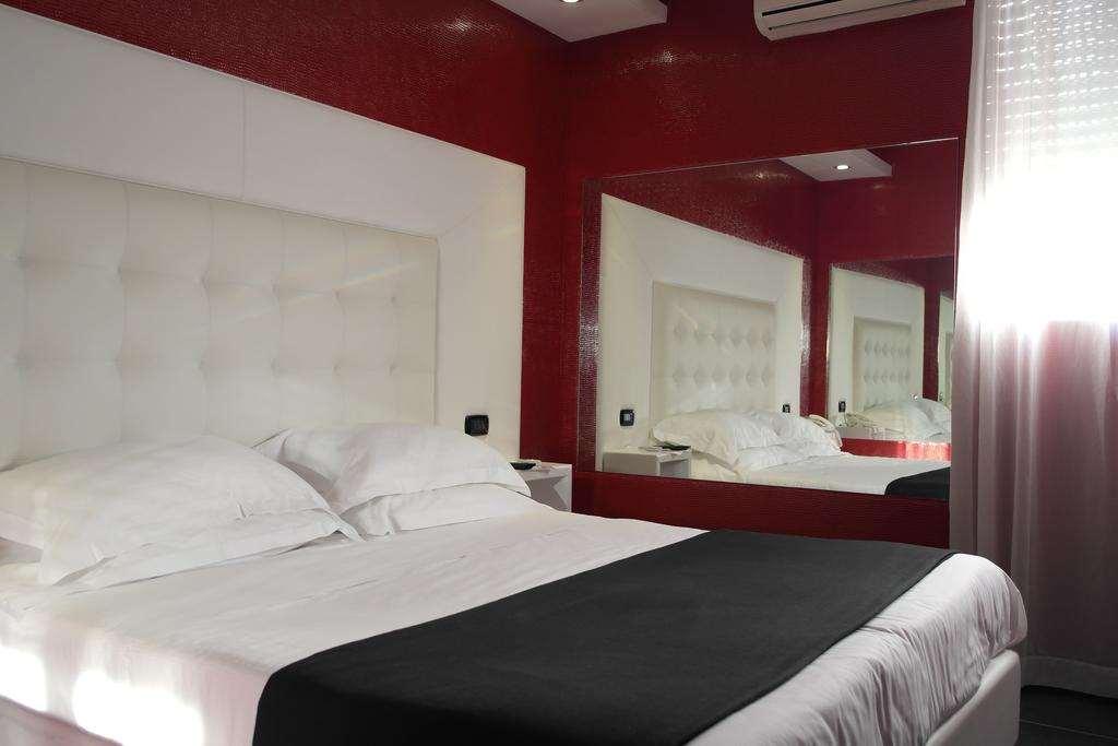 Kleopatra Design Hotel Naples Bilik gambar